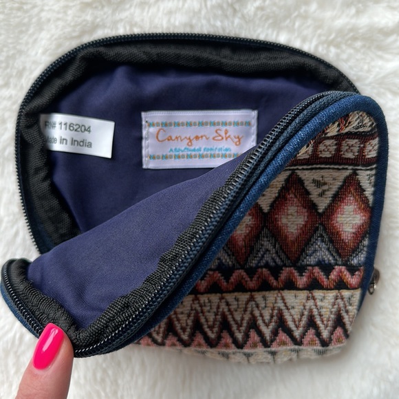 Canyon Sky Embroidered Western Boho Cosmetic Bag Pouch Multicolor Geometric - Picture 3 of 3